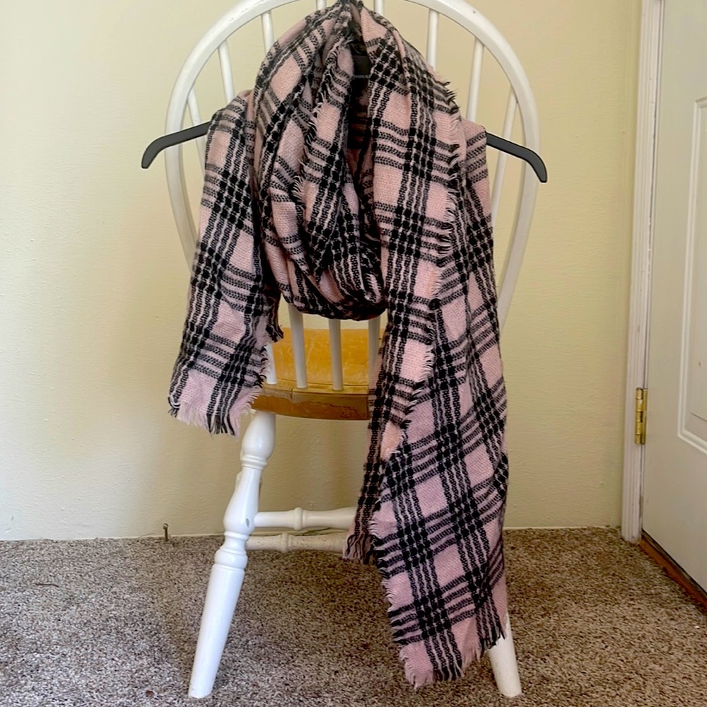 Pink and black Buffalo check blanket scarf